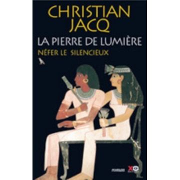 La pierre de lumière, Tome 1 : Nefer le silencieux