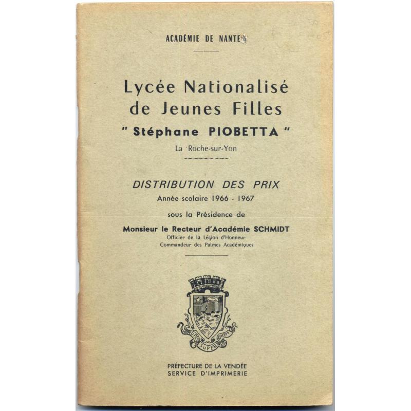 Lycée nationalisé de jeunes filles Stéphane Piobetta 1966